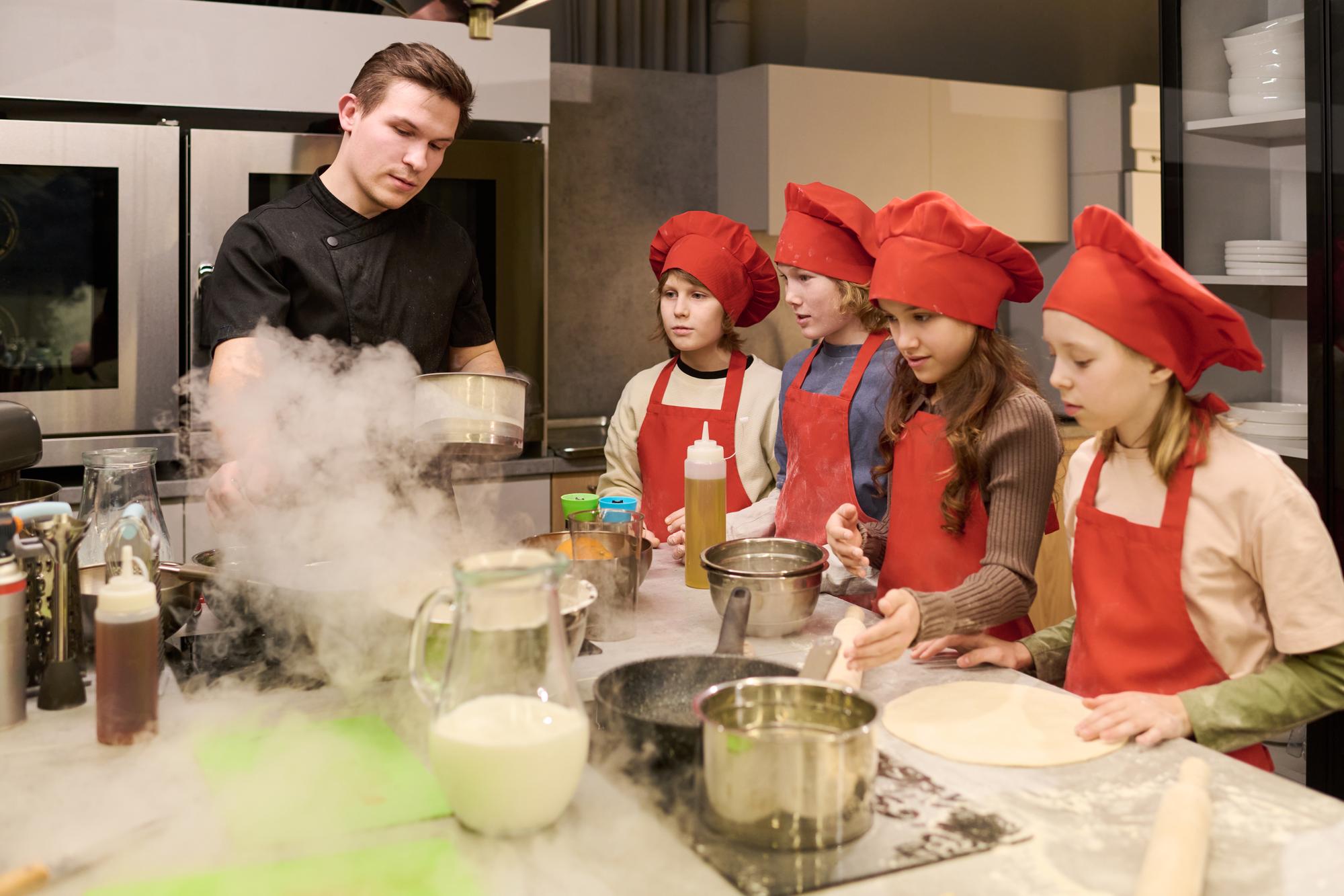 Workshop chef with students